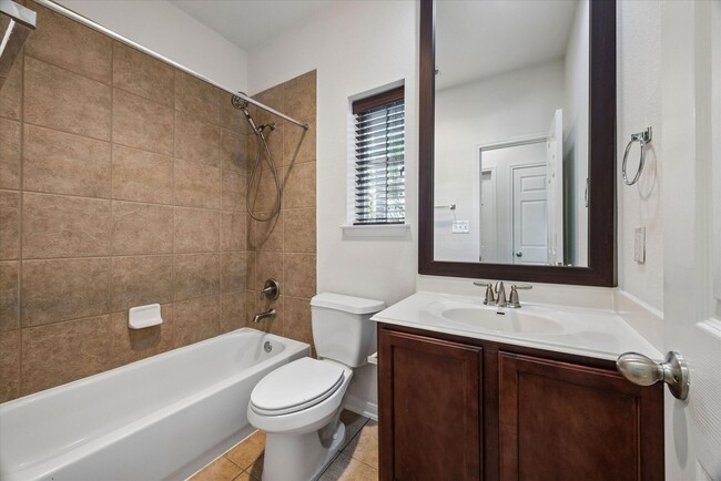 Building Photo - Freshly Updated Single-Story Home with New Flooring & Spacious Open Layout