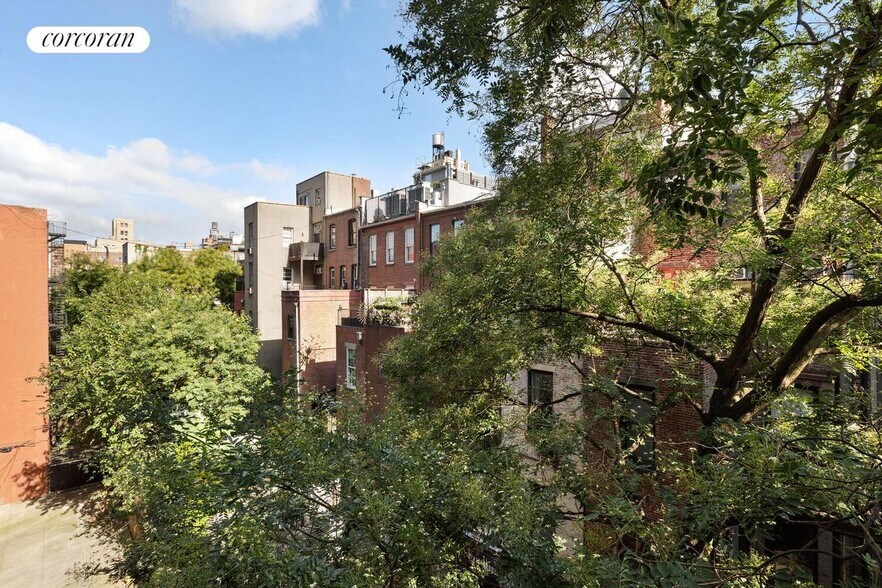 Building Photo - 11 1/2 W 84th St