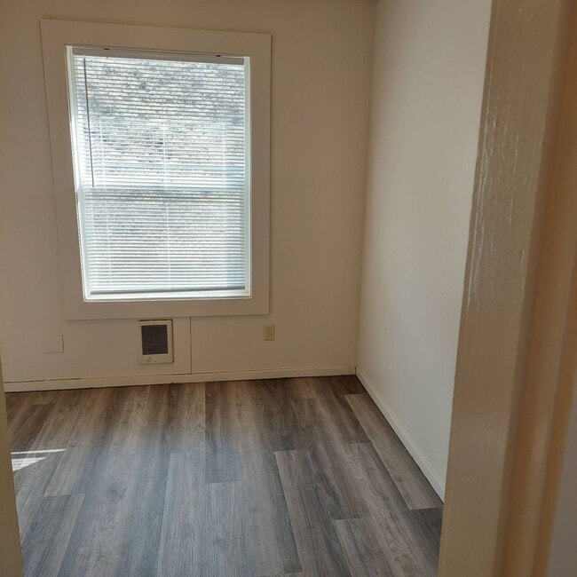 Building Photo - Studio Near the Deschutes River and Old Mi...