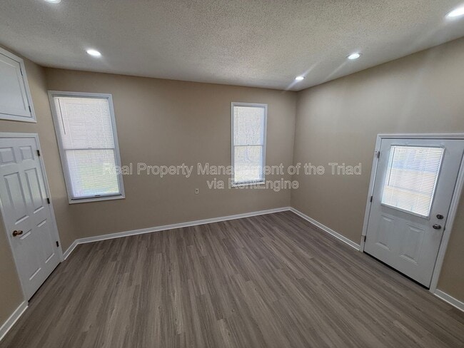 Building Photo - 4908 Robert Andrew Rd