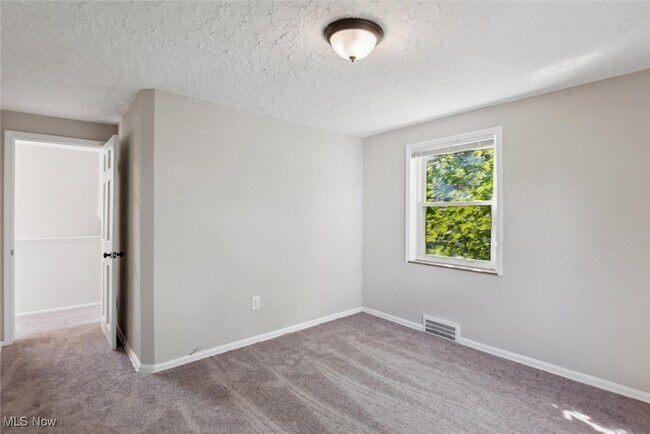 Building Photo - 20891 Priday Ave