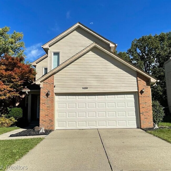 Building Photo - 1438 Rand Rd