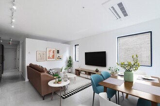 Building Photo - Amp House (3247/3249/3251)