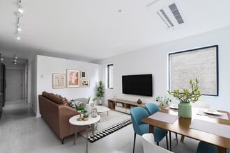 Building Photo - Amp House