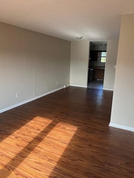 Building Photo - 1705 Cliff Ridge Ct