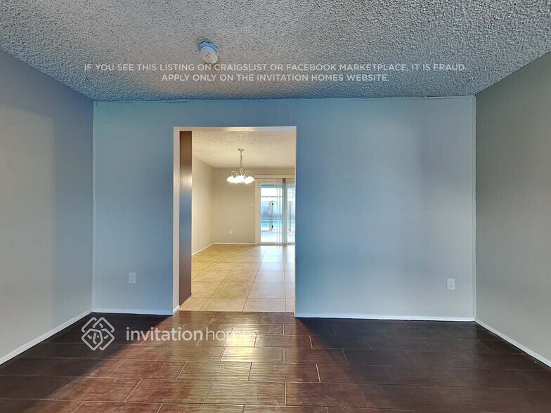 Building Photo - 4029 E Alta Vista Rd