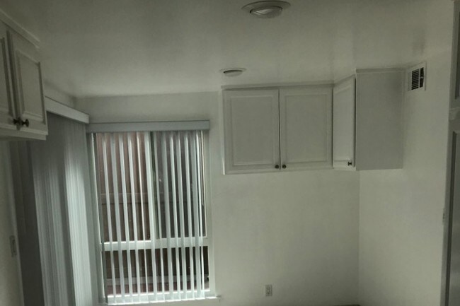 Dining Area-Kitchen - 310 Corsair Way