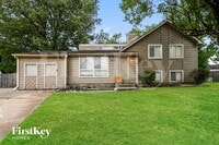 Building Photo - 6811 Abelia Hill Cove
