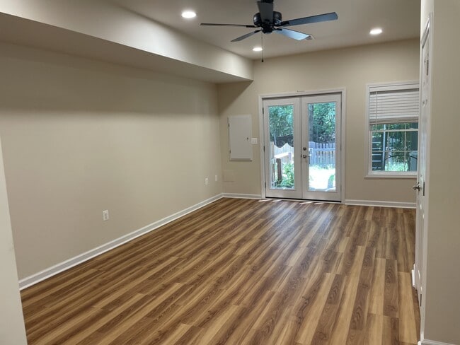 Building Photo - 1337 Wimbledon Way