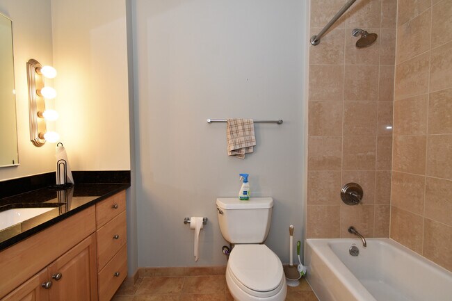 Building Photo - Incredible 11th Floor 2BR/2BA Condo Blocks from the Metro in Vibrant Mount Vernon Triangle!