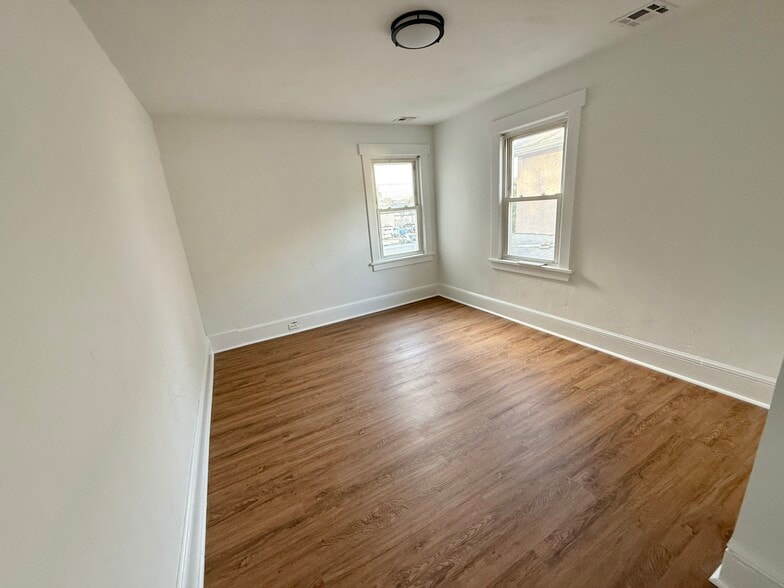 Building Photo - 30 Walter Hammond Pl