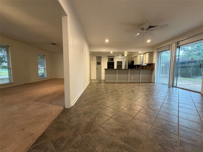 Building Photo - 5422 Spellman Rd