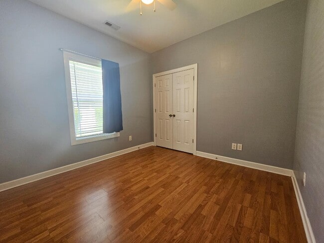 Building Photo - 160 Molinia Dr