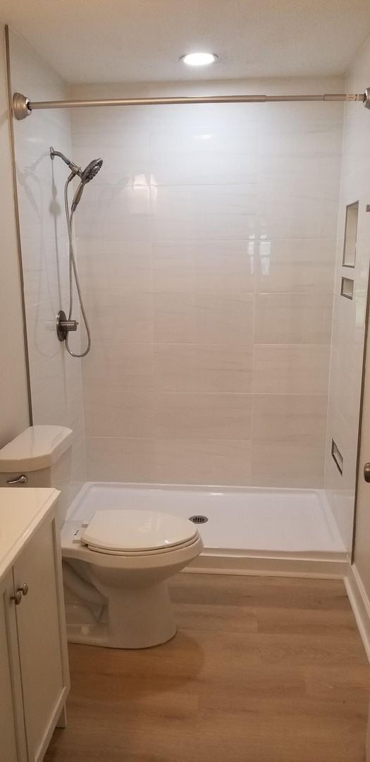 Building Photo - Maryville 37803 - 2 bedroom 1 bath - call ...