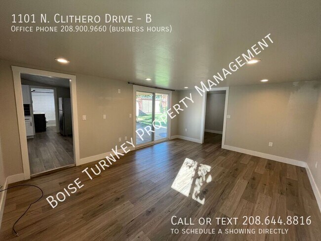 Building Photo - 1101 N Clithero Dr