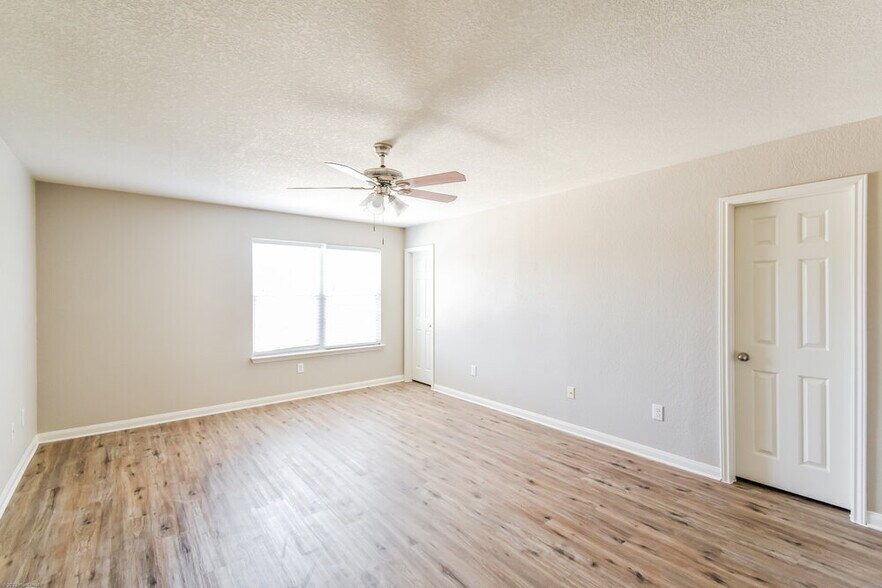 Building Photo - 11806 Luckey Vista