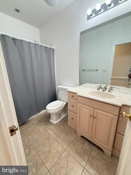 Building Photo - 11325 Wicomico Oaks Pl