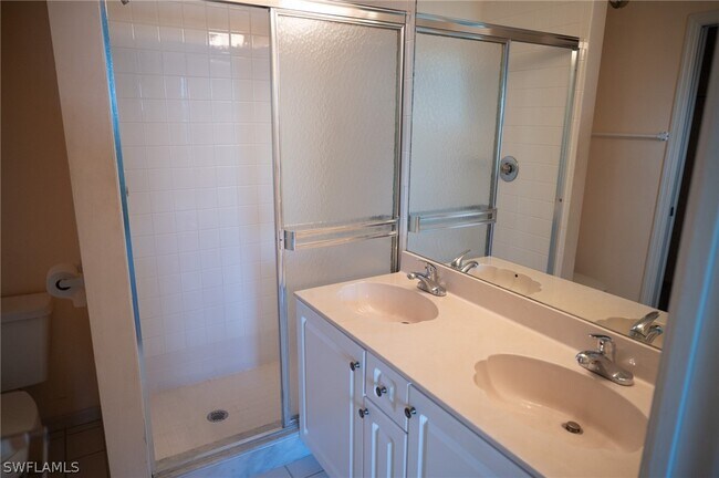 Building Photo - 138 Pebble Shores Dr