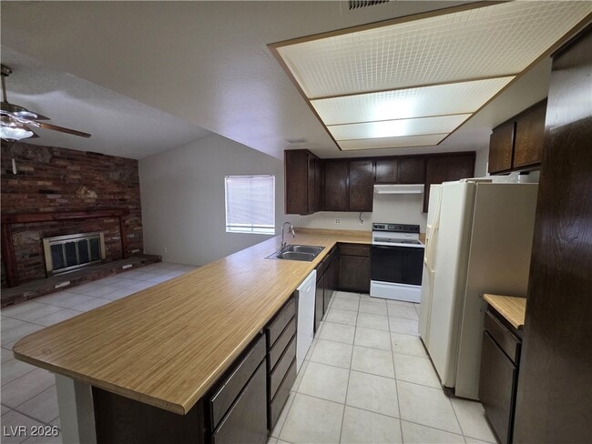 Building Photo - 3214 Anacapa Way