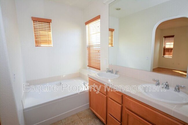 Building Photo - 3055 Nimes Ln