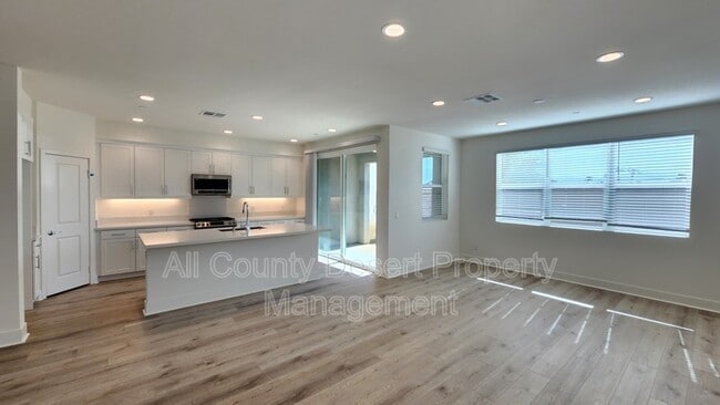 Building Photo - 43355 Passagio Lago Way