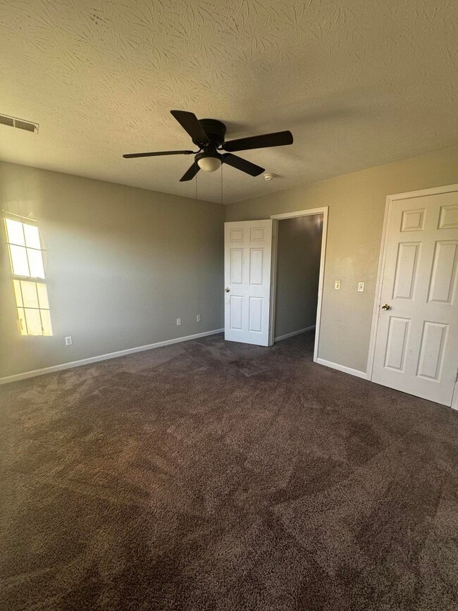 Building Photo - 230 Mousas Way