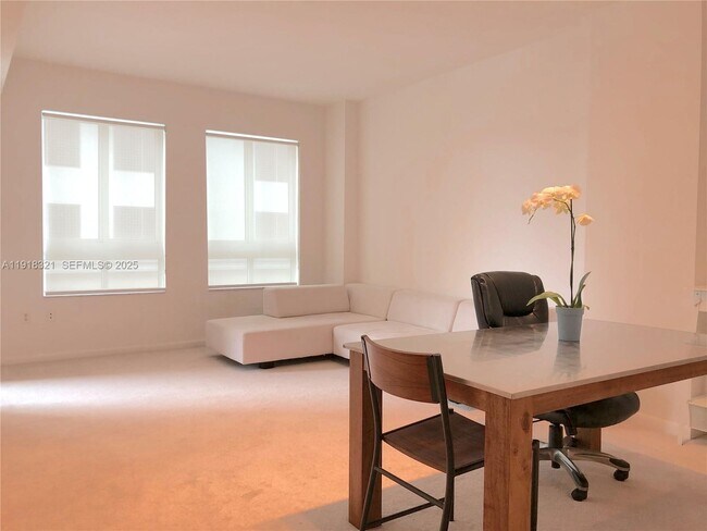 Building Photo - 7350 SW 89th St