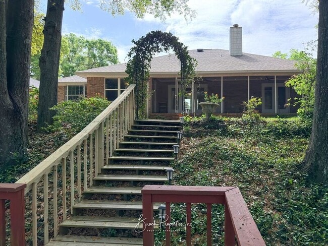 Building Photo - 6337 Summer Lakes Ln