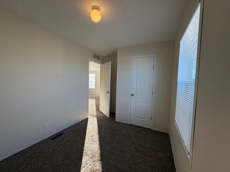 Building Photo - 11803 Stoneridge Ct