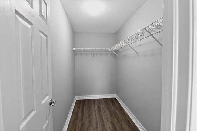 Building Photo - 17381 Waterhouse Cir