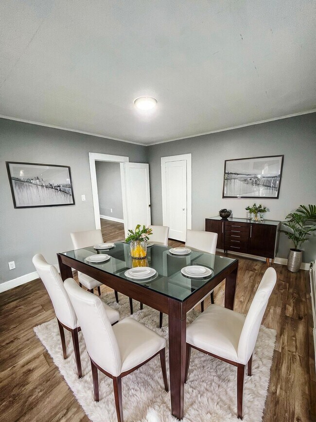 Building Photo - 419 Plainfield Ave