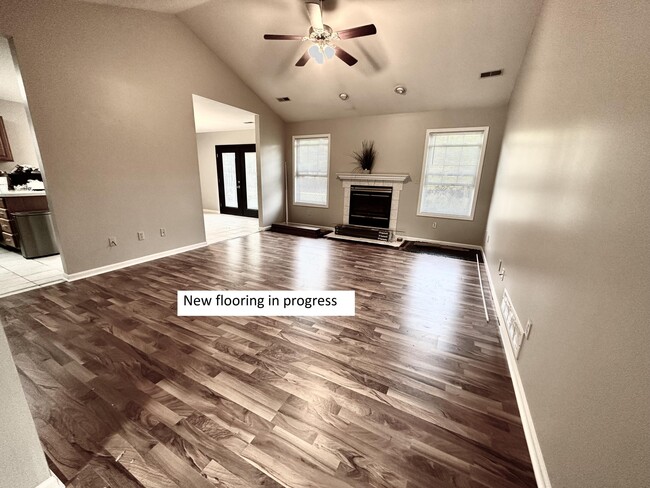 Building Photo - 1608 Apple Valley Ct