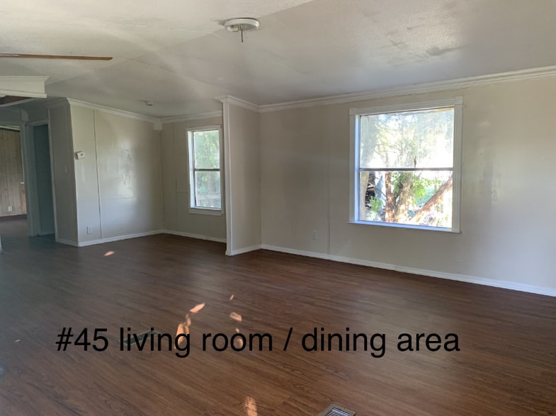 Building Photo - 3401 Lauren Dr