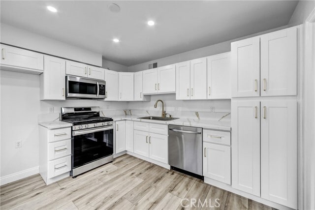 Building Photo - 9637 Via Rimini Via