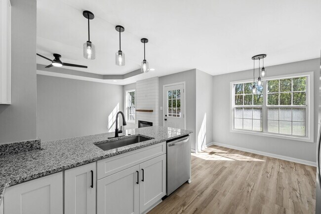 Building Photo - 8635 Kingman Ct