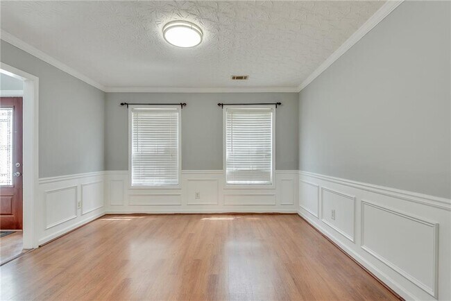 Building Photo - 3337 Baymount Way