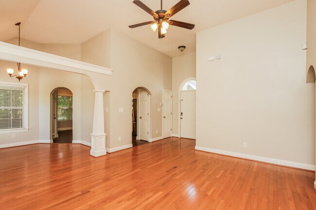 Building Photo - 2558 Paddle Pl NW