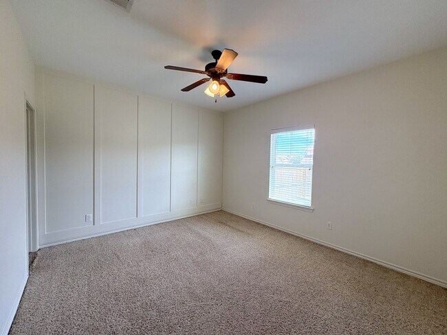 Building Photo - 3353 Keefer Loop