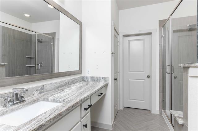 Building Photo - 208 Spring Hill Rd