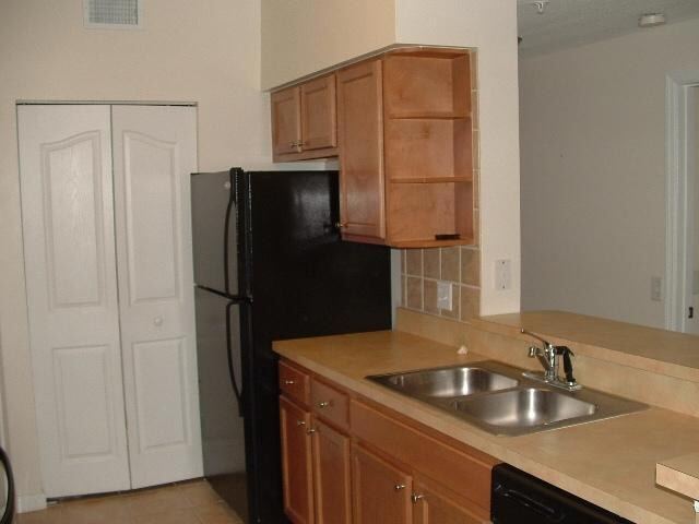 Building Photo - 9901 Baywinds Blvd