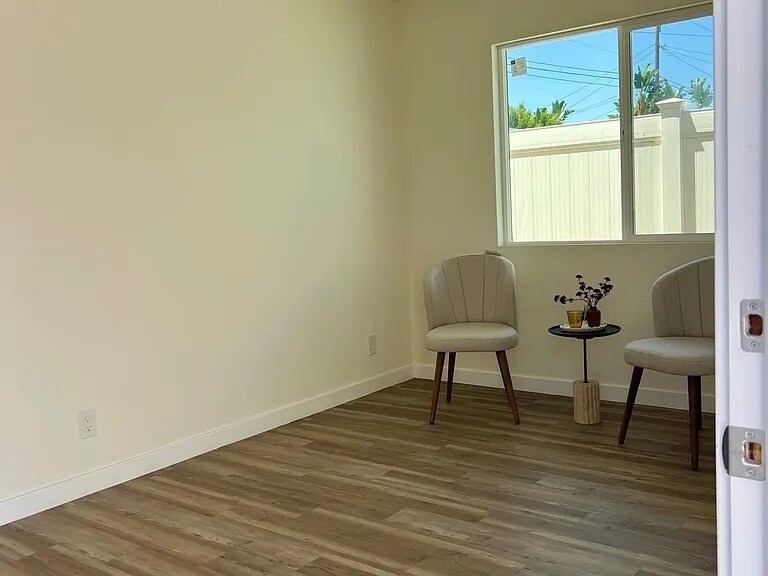 Building Photo - 9427 S 2nd Ave