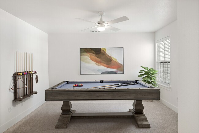 Building Photo - 522 Mercado St