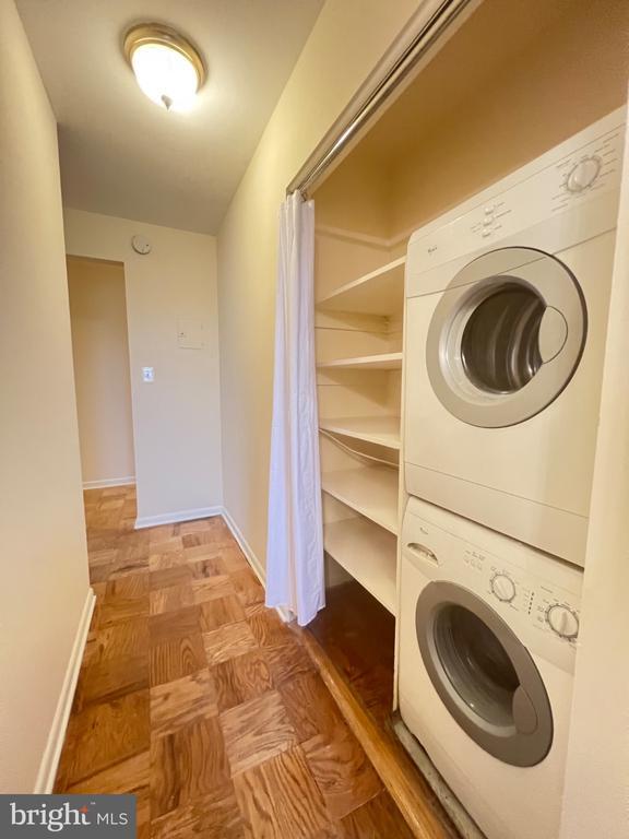 Building Photo - 125 Talbott St