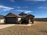 Building Photo - 2468 Heather Rd