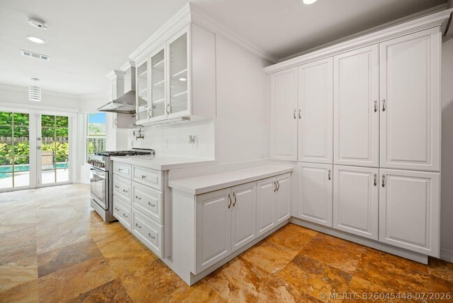 Building Photo - 561 SW 168th Terrace