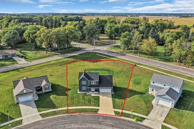 Building Photo - 1631 Smith Ln