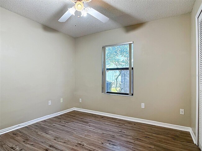Building Photo - 4039 N Waterbridge Cir