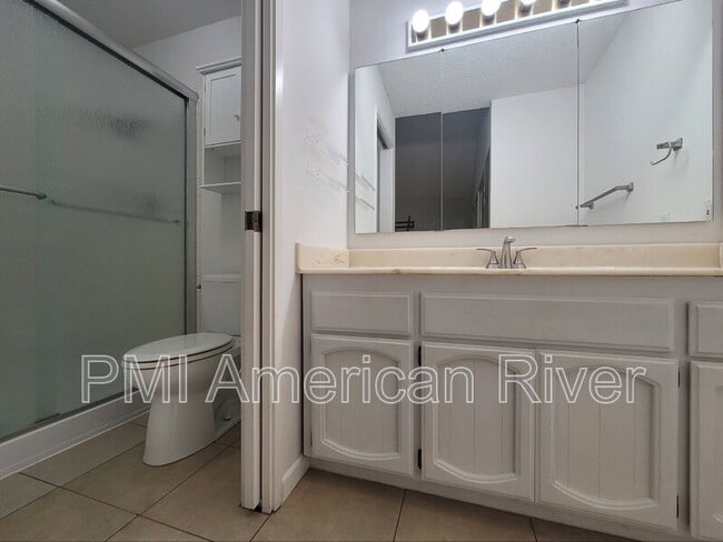Building Photo - 6517 El Cabo Ct