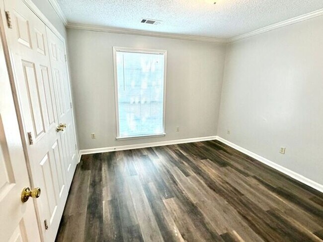 Building Photo - Coming Soon! Spacious 3 Bedroom 2 Bath Home In Southeast Memphis