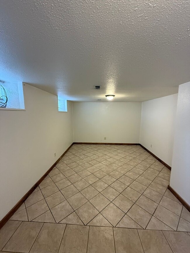 Building Photo - 227 W 14th St